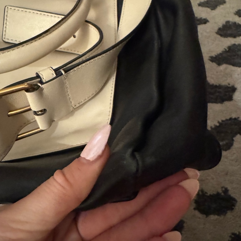 Marc Jacobs Black and Beige Leather Tote Bag - Picture 8 of 8